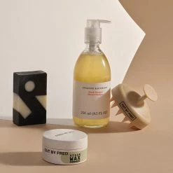 Stimulating Scalp Brush Brosse Stimulante Cuir Chevelu -Dermalogica Soldes 02 22 CutbyFred Stim Brush Encart Inspi2 TINY