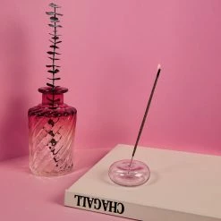 Take Me To The Yoga Shala Encens Ayurvédique 6 Take Me To The Yoga Shala Encens Ayurvédique -Dermalogica Soldes 07 21 Cosmic dealer Encart Inspi1 TINY