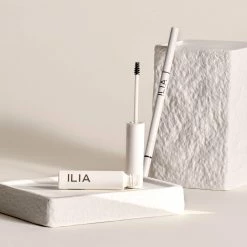 In Full Micro-Tip Crayon Sourcils -Dermalogica Soldes 2023 07 OMC NOUVEAUTES ILIA carre 48fec450 2527 4a5c 9fdb f3aec0c9d85e