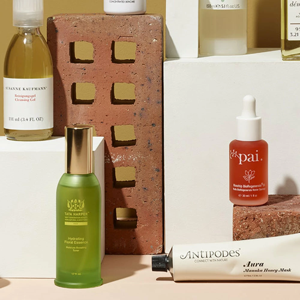 Hydrating Floral Essence Essence Florale Hydratante 8 Hydrating Floral Essence Essence Florale Hydratante – Image 6