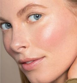 Liquid Light Sérum Enlumineur De Teint 22 Liquid Light Sérum Enlumineur De Teint -Dermalogica Soldes ILIALiquidLightHighlighter Nova 4